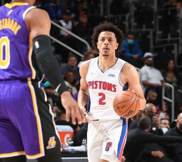 们几名年轻 们几名年轻