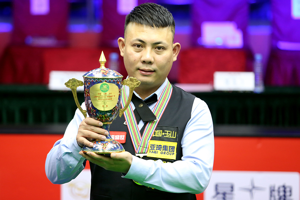 球员之间缺 球员之间缺